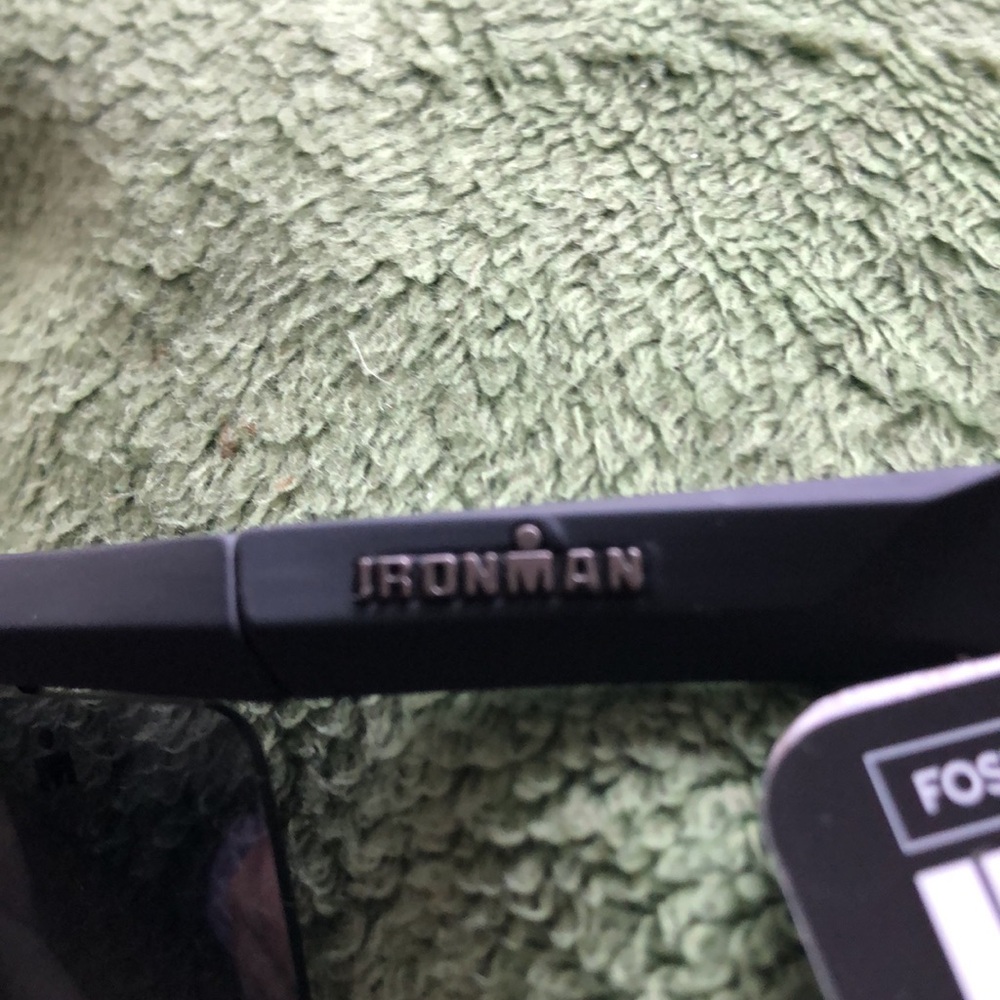 - Sunglasses 🕶️ (Ironman) - Picture 6 of 8